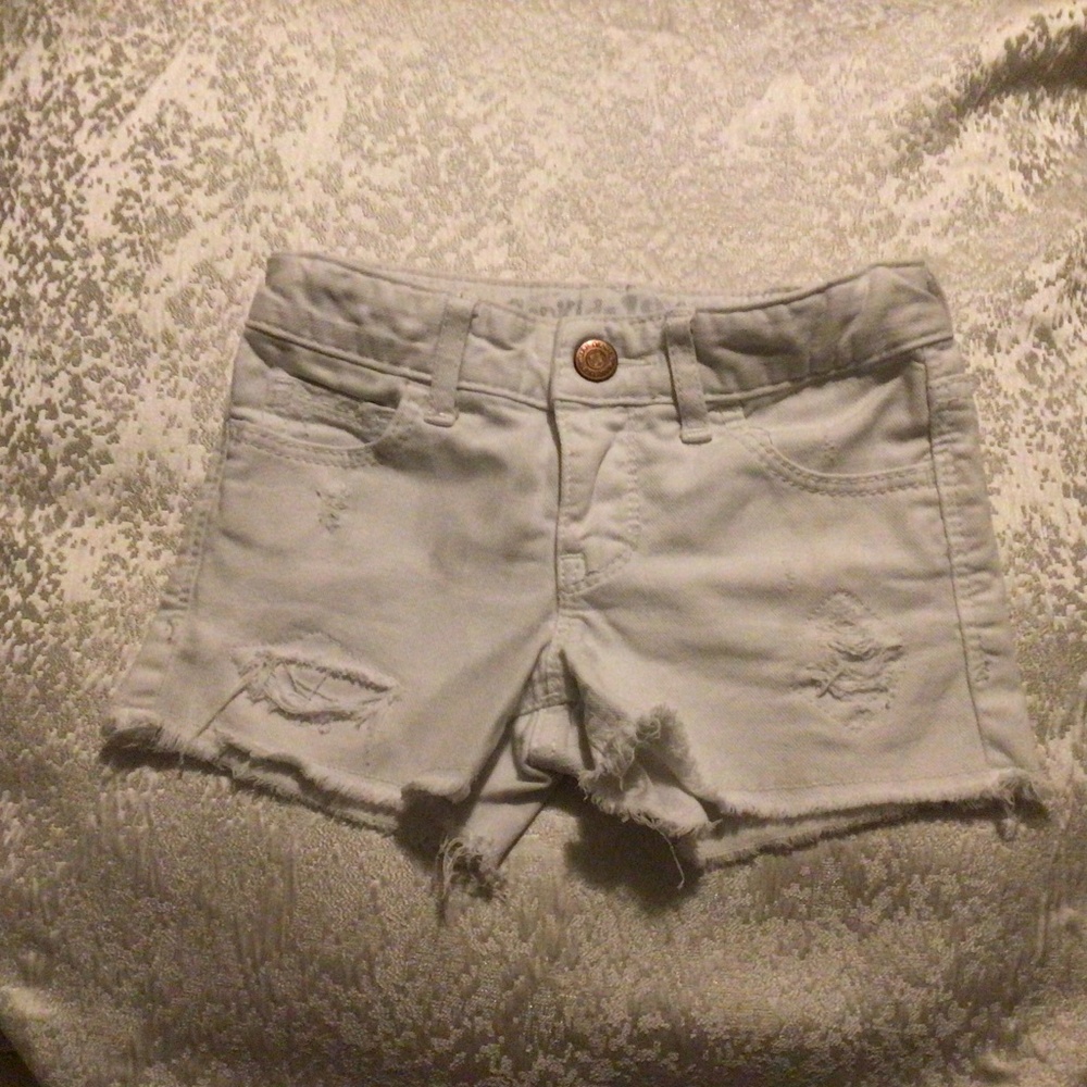 Gap Distressed White Denim Shorts, Size 5